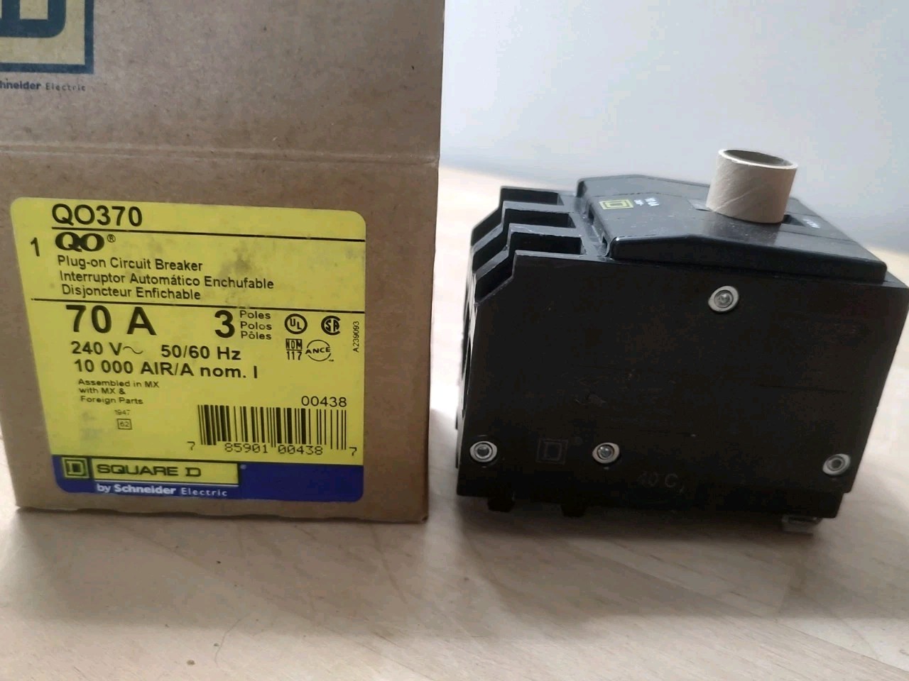 NEW Square D QO370 Type QO Plug-In Miniature Circuit Breaker 70 A 3 Pole 240 V
