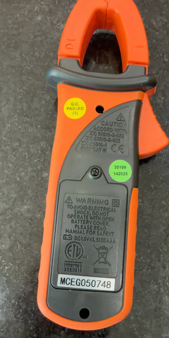 Ames Instruments CM610A True RMS AC/DC Clamp Meter Inrush CAT III 600V Tested