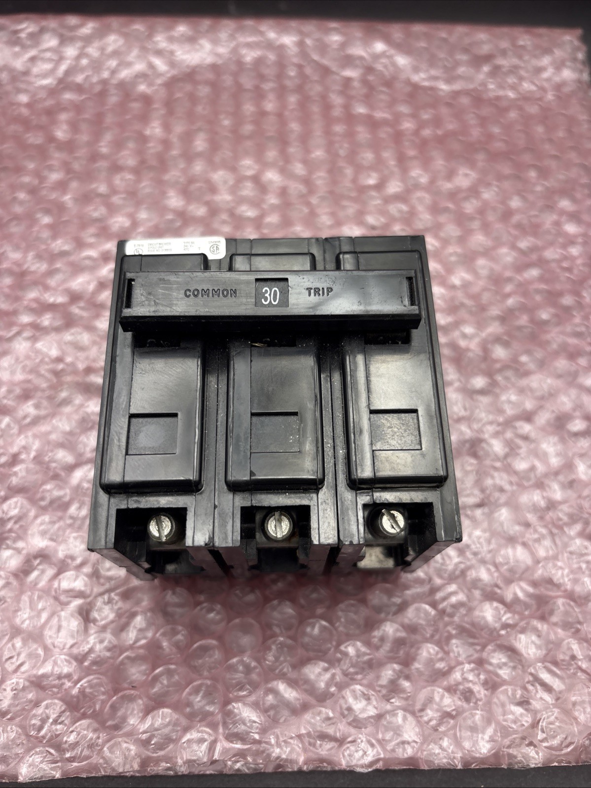 Eaton Cutler Hammer BAB3030H 30A Circuit Breaker 3-Pole 240V AC *NEW*