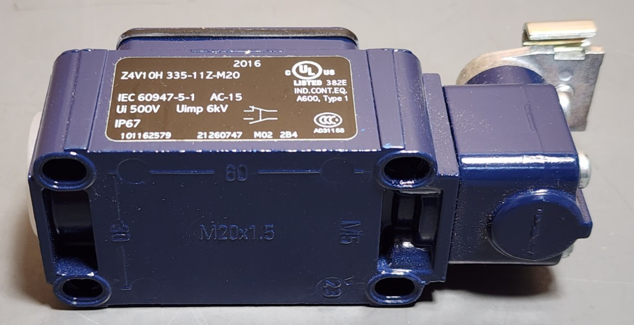 NEW SCHMERSAL Z4V10H335-11Z-M20 LIMIT SWITCH 101162579 Z4V10H33511ZM20