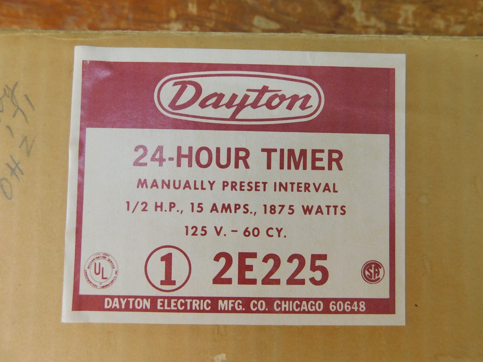 Dayton 2E225 plug in 24-Hour Timer 1/2 HP 15 Amps 1875 Watts 125 V NIB NOS