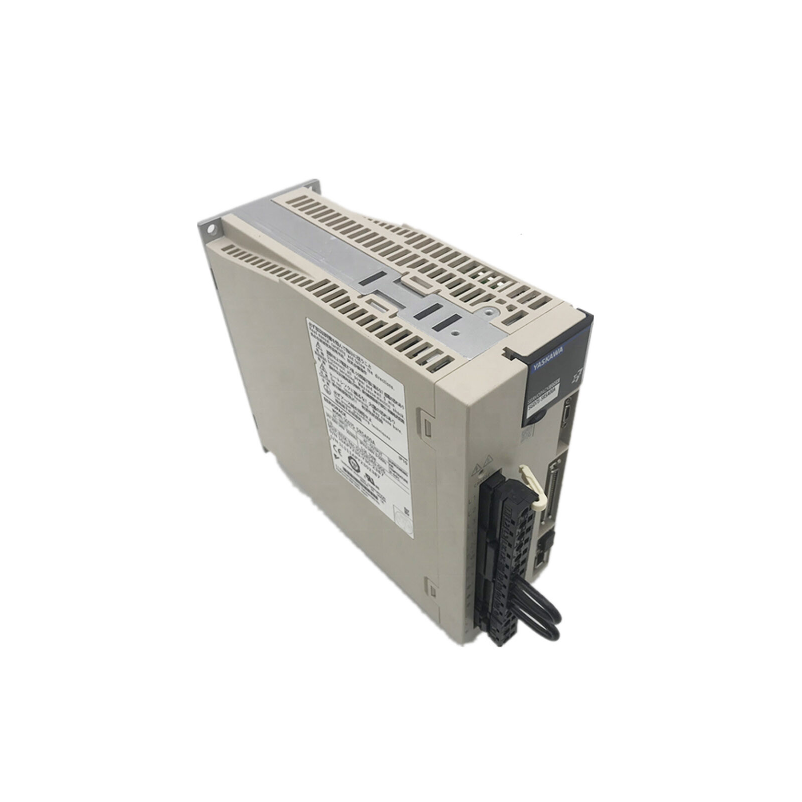 New In Box YASKAWA SGD7S-5R5A00A Servo Drive