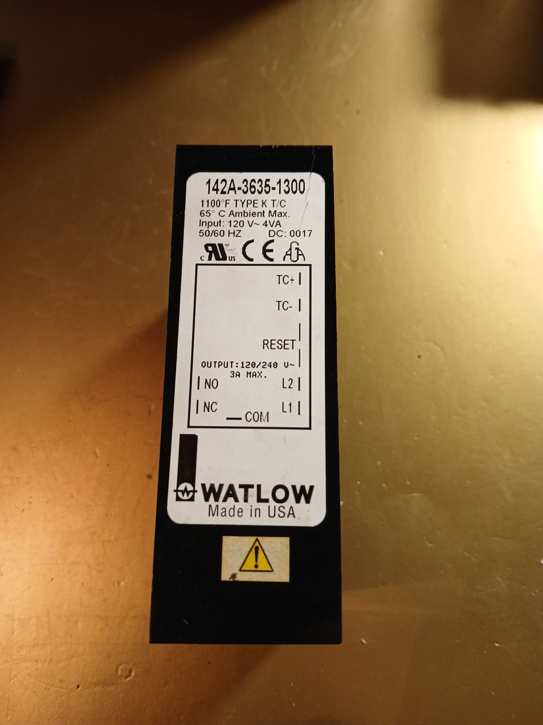 WATLOW 142A-3672-1300 / 142A36721300 (TESTED + USED)