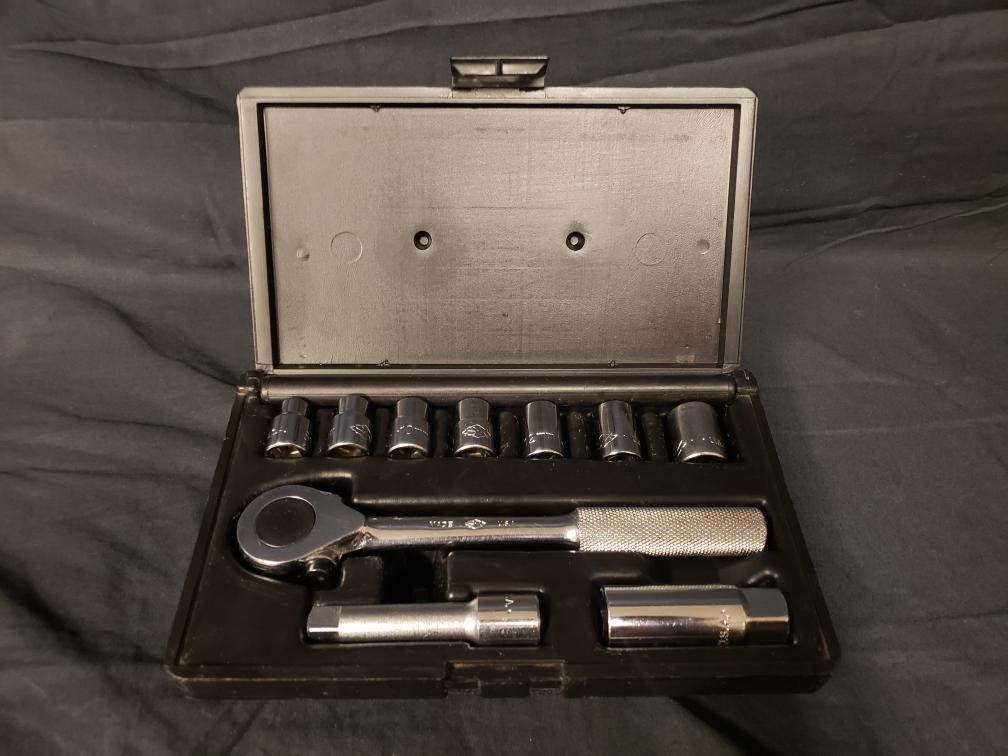 SK TOOLS 10 PIECE 3/8″ DRIVE RATCHET SET 6PT METRIC SOCKETS (B26009634)
