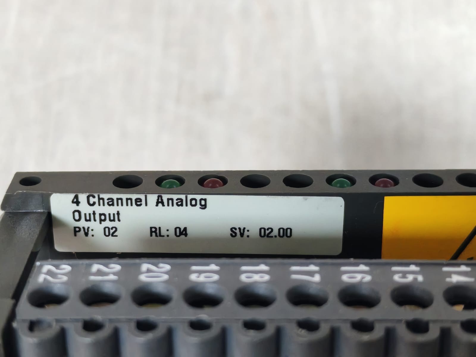 SCHNEIDER A120-COMPACT AS-BDAU-204 4 CHANNEL ANALOG OUTPUT