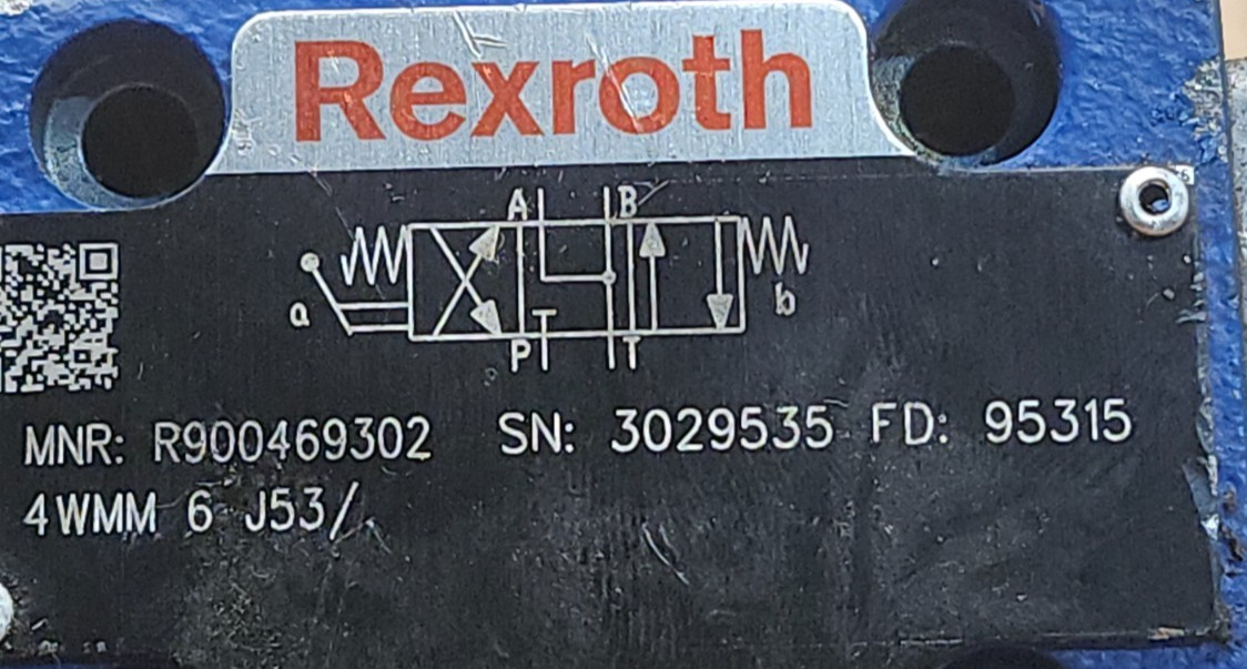NEW NO BOX REXROTH MANUAL OPERATED DIRECTIONAL CONTROL VALVE R900469302