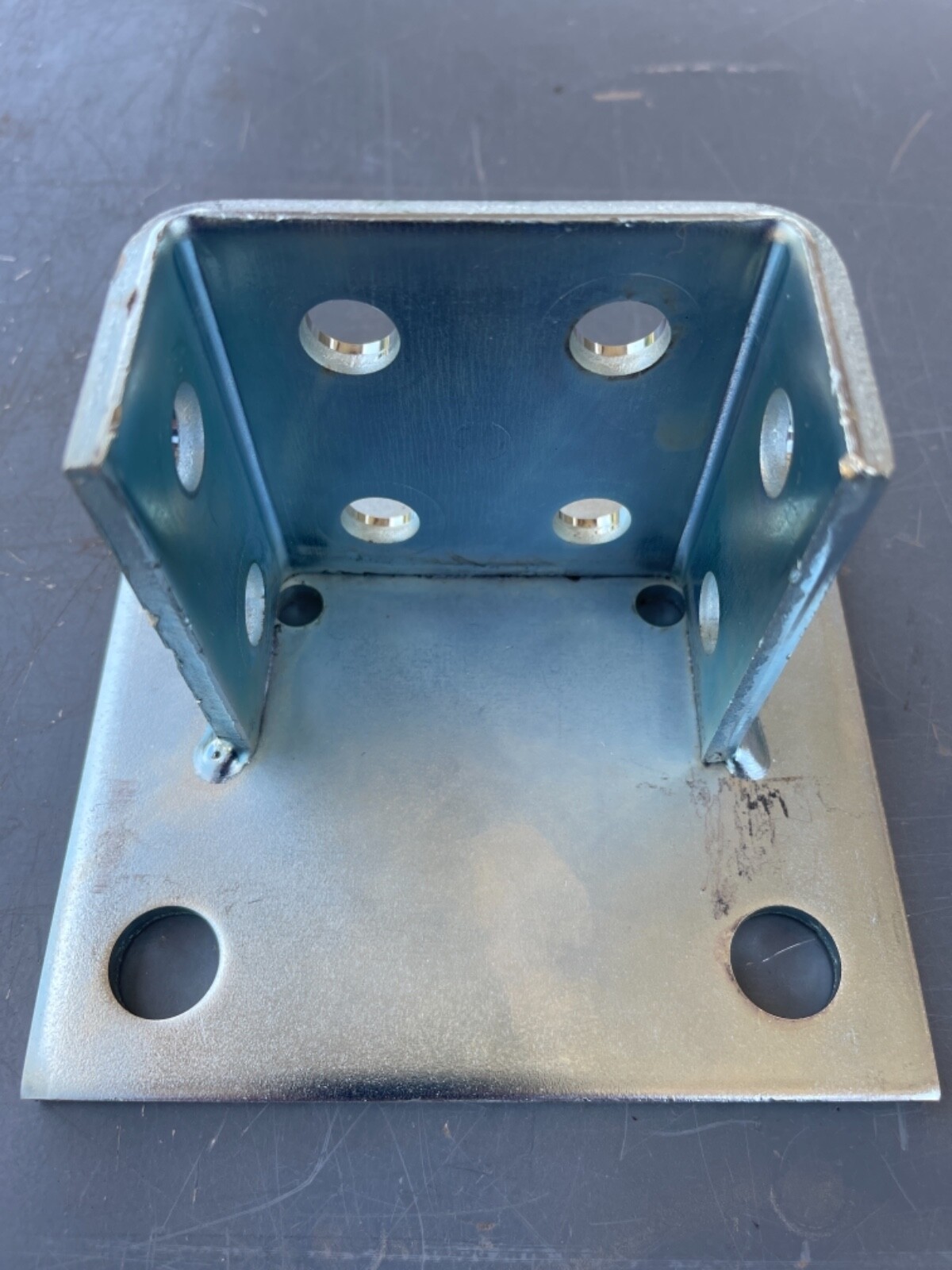 Unistrut P2073ASQ Square Post Base for 1-5/8″ Double Channel Strut