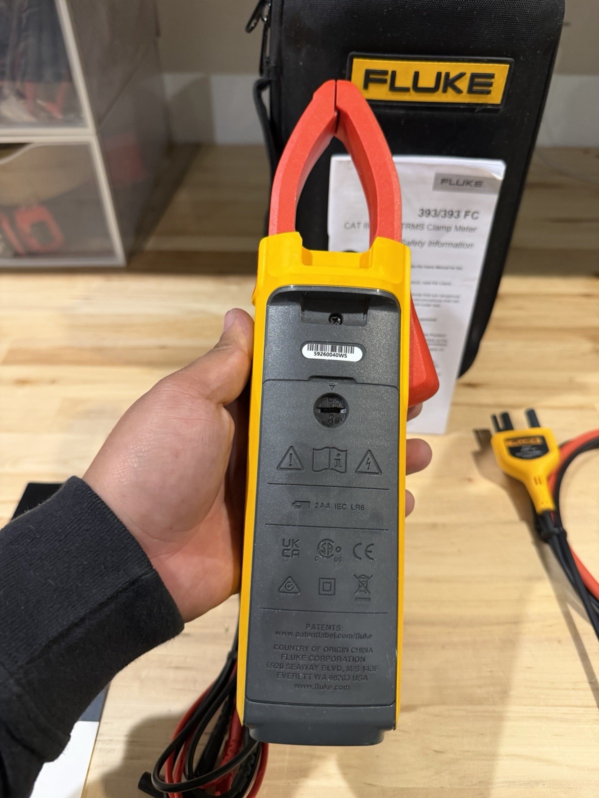 FLUKE 393 FC CAT III 1500V TRMS CLAMP METER W/ IFLEX PROBE & LEADS (TESTED)
