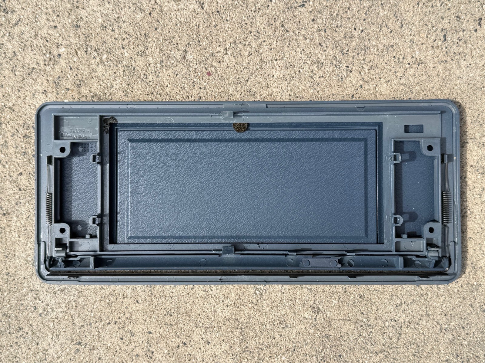 Vintage GM Sun Visor with Mirror fits 1985-1990 Cadillac Pontiac (20478007)