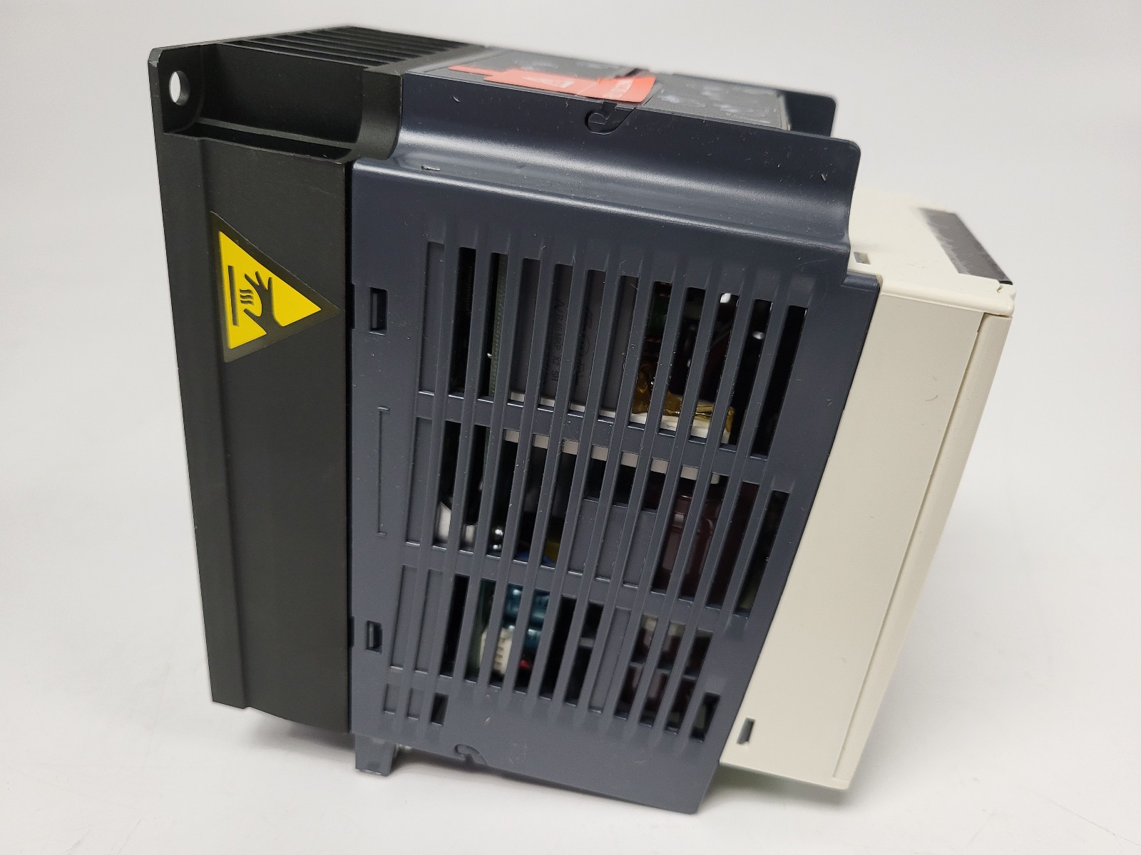 Schneider Electric ATV12H075M2 VFD, 1HP, 200-240V, 1-Phase, Heatsink