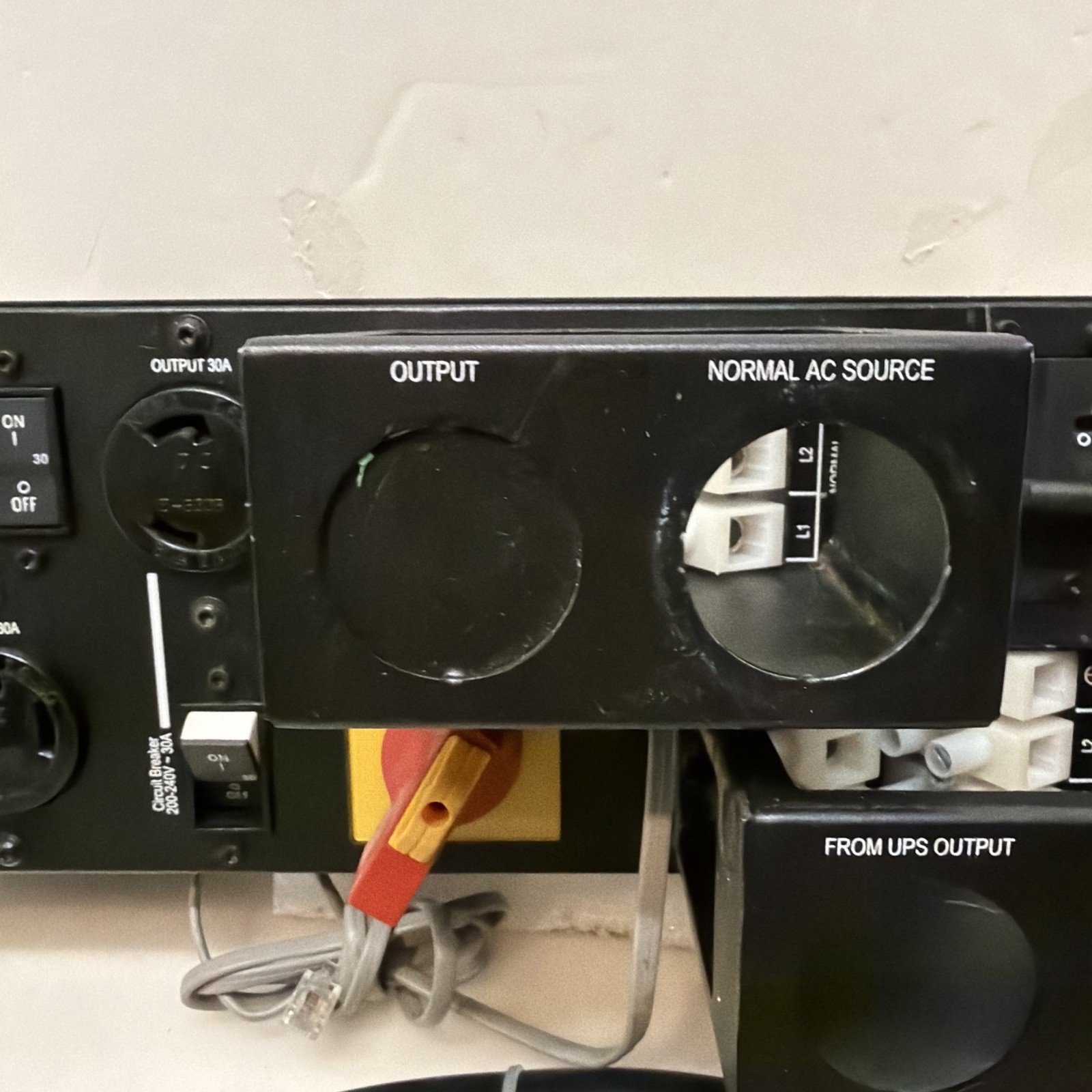 Eaton 9PX Maintenance MBP11K208 Bypass 3U Hardwired W/EBM Cable Hotswap