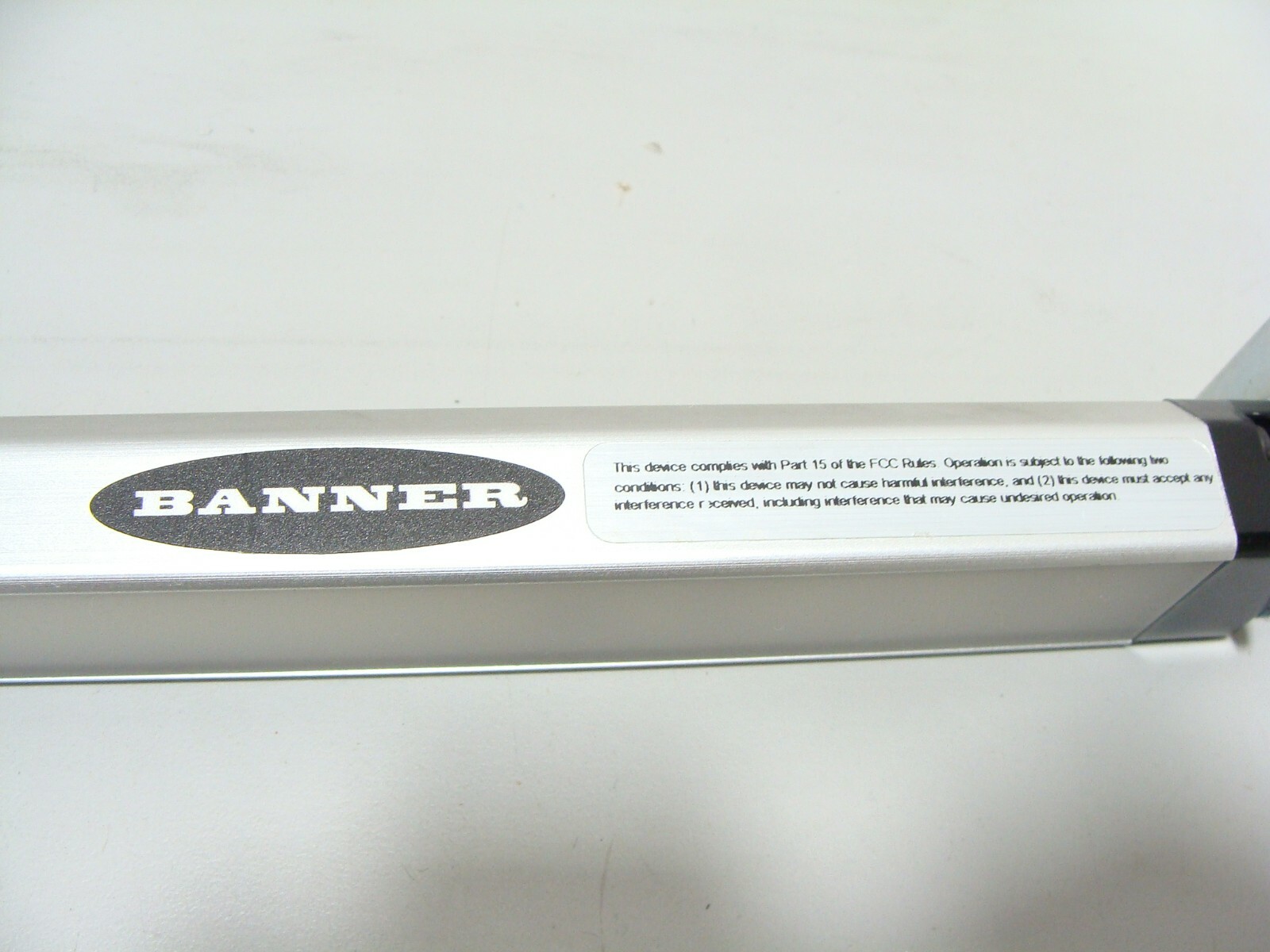 Banner Engineering WLS28-2CW850DXQ WLS28-2 LED Strip Light 850mm IP50 12-30VDC