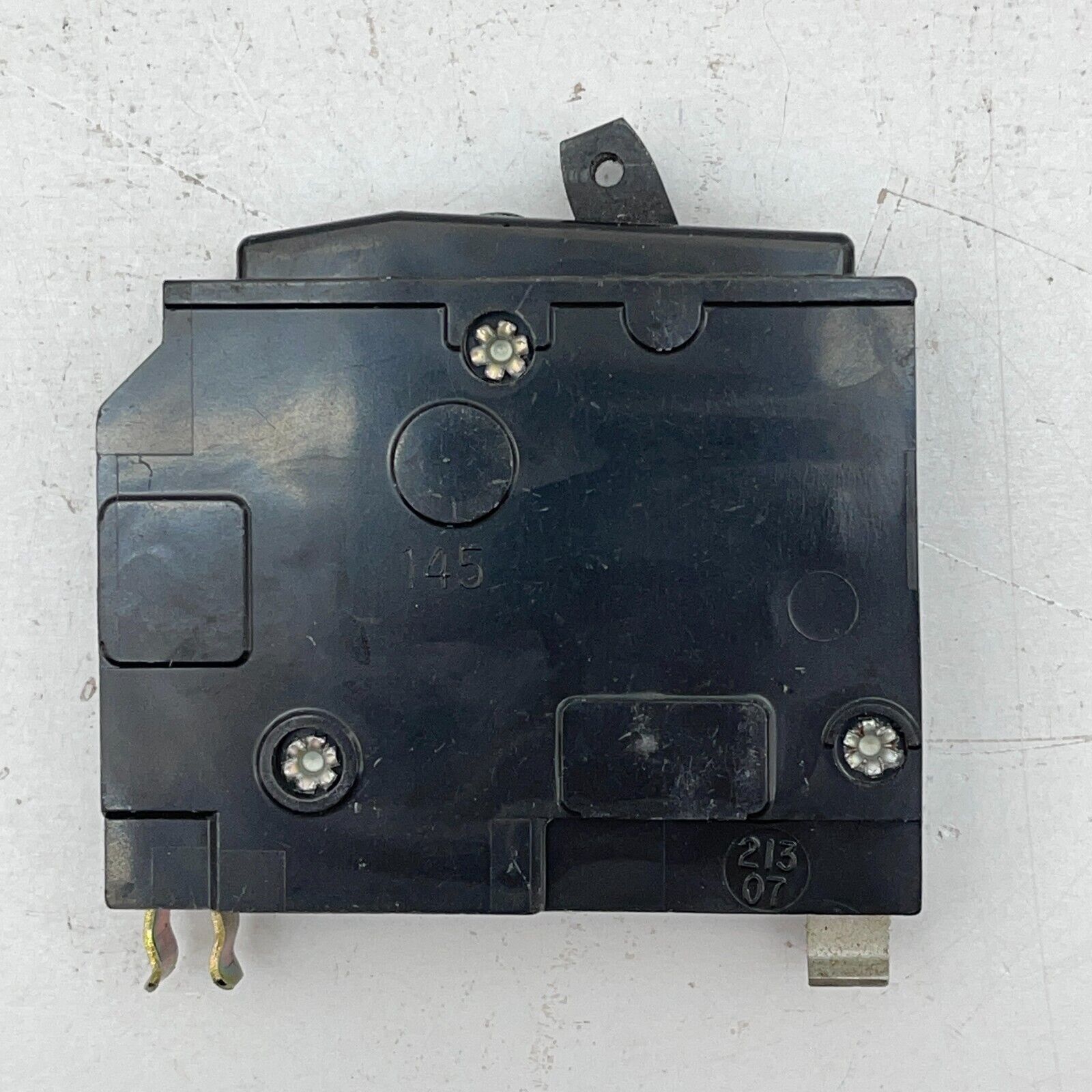 Square D QO110 – Molded Case Circuit Breaker Plug-in – 10A -1 Pole – 240 Volt
