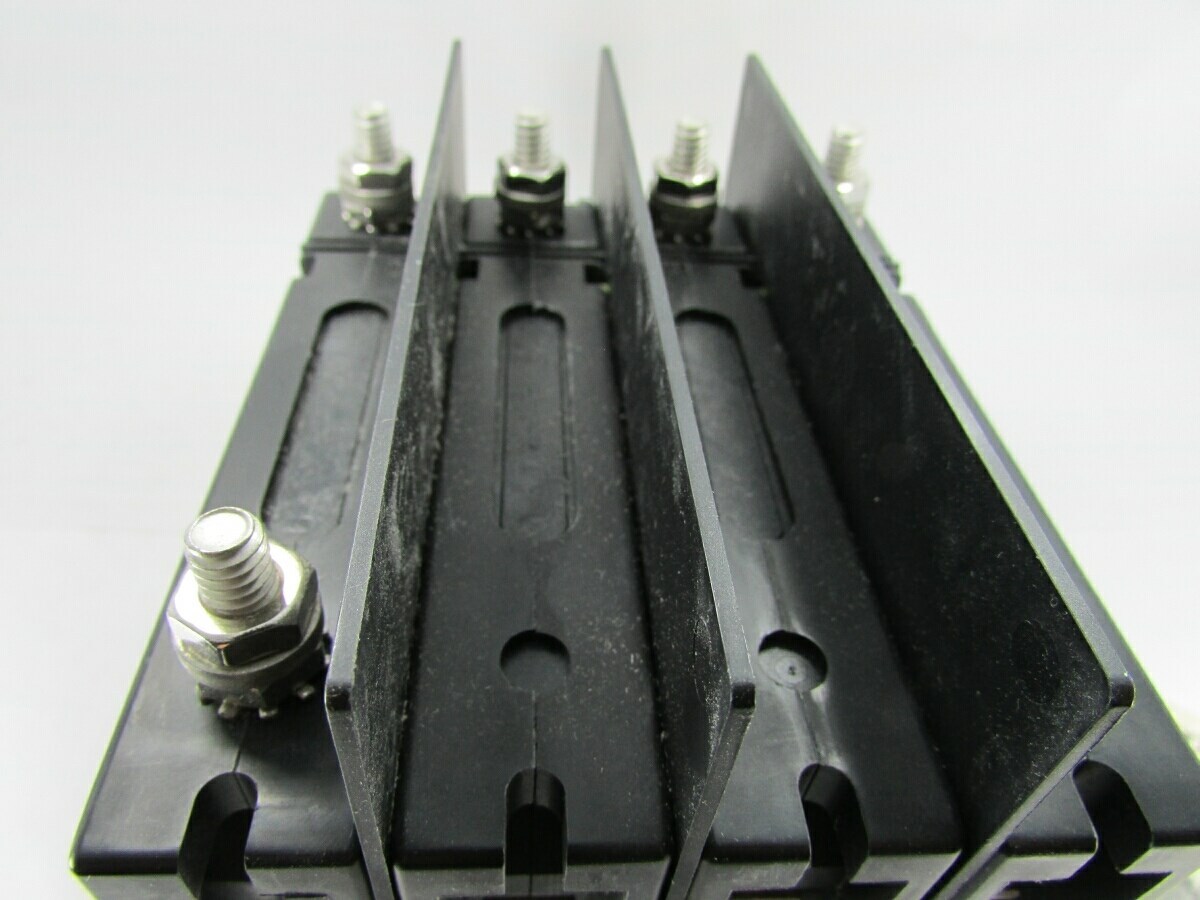 Airpax Sensata 60A 4-Pole Circuit Breakers 229-4-36991-7 Magnetic Trip Hydraulic