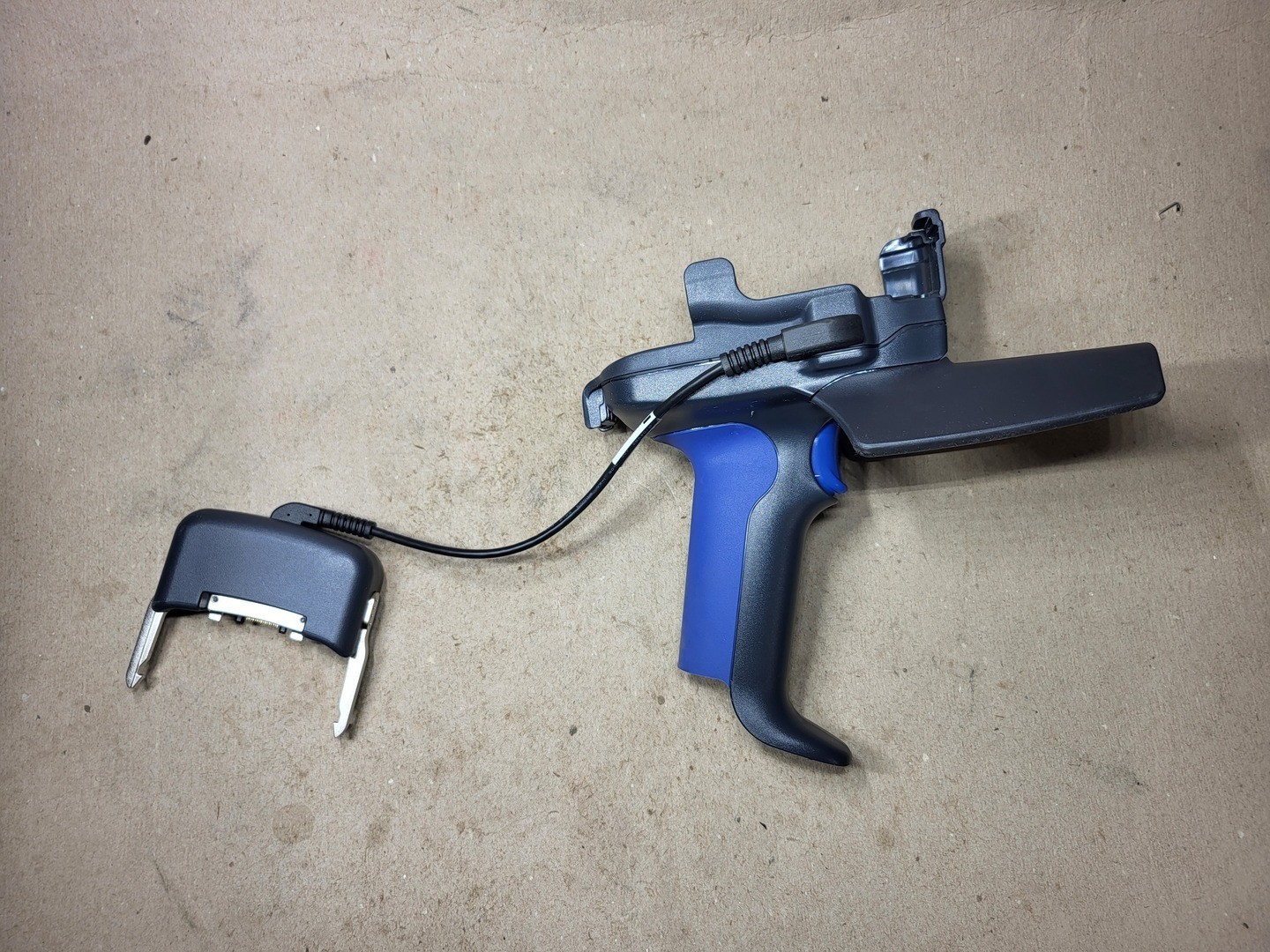 SURPLUS NEW 2012 Intermec IP30 Handheld RFID Reader for CN3 – Consumer Items