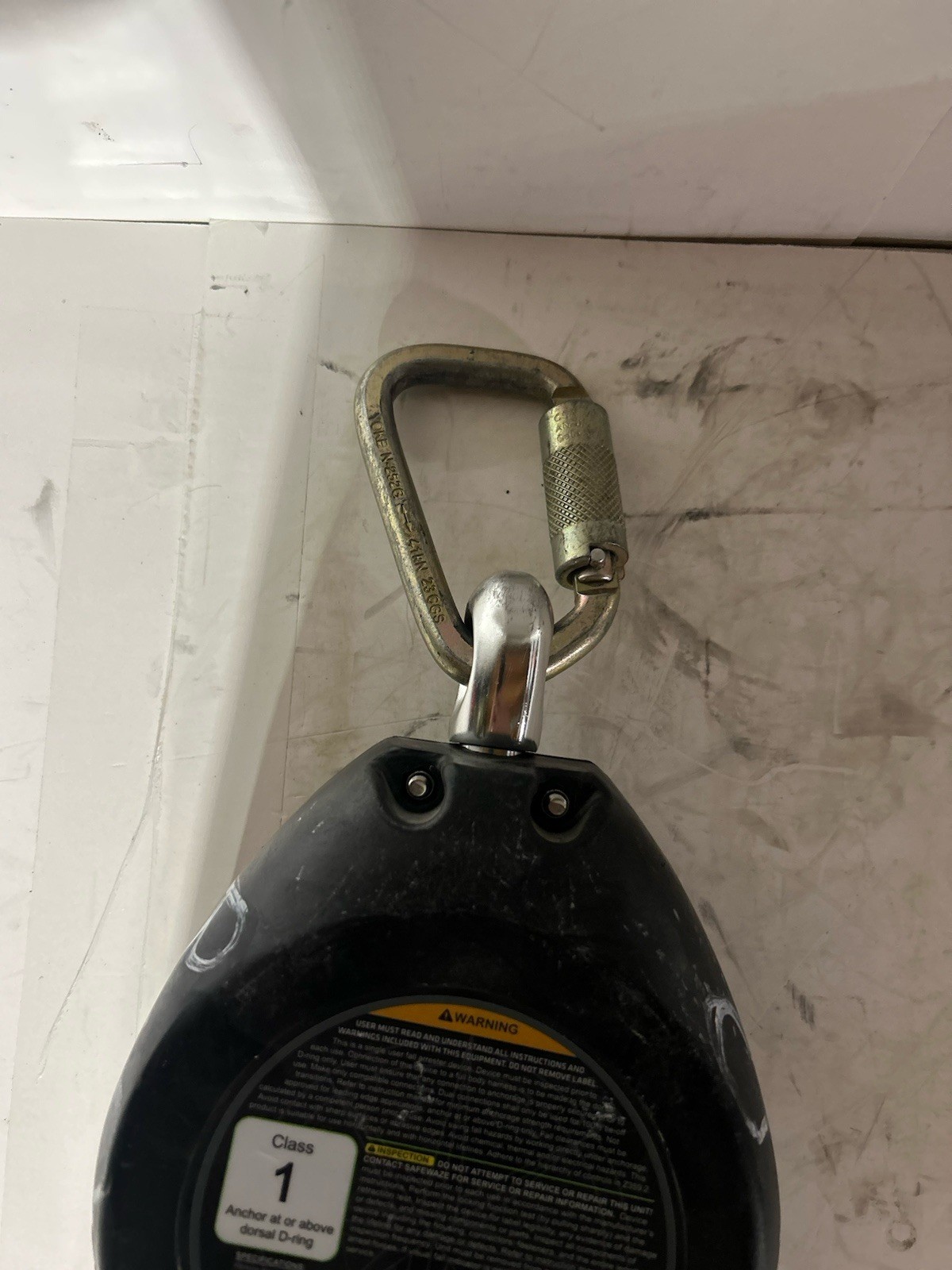 SafeWaze FS-FSP1420-W Class 1 20′ Web Retractable w/Locking Snap Hook