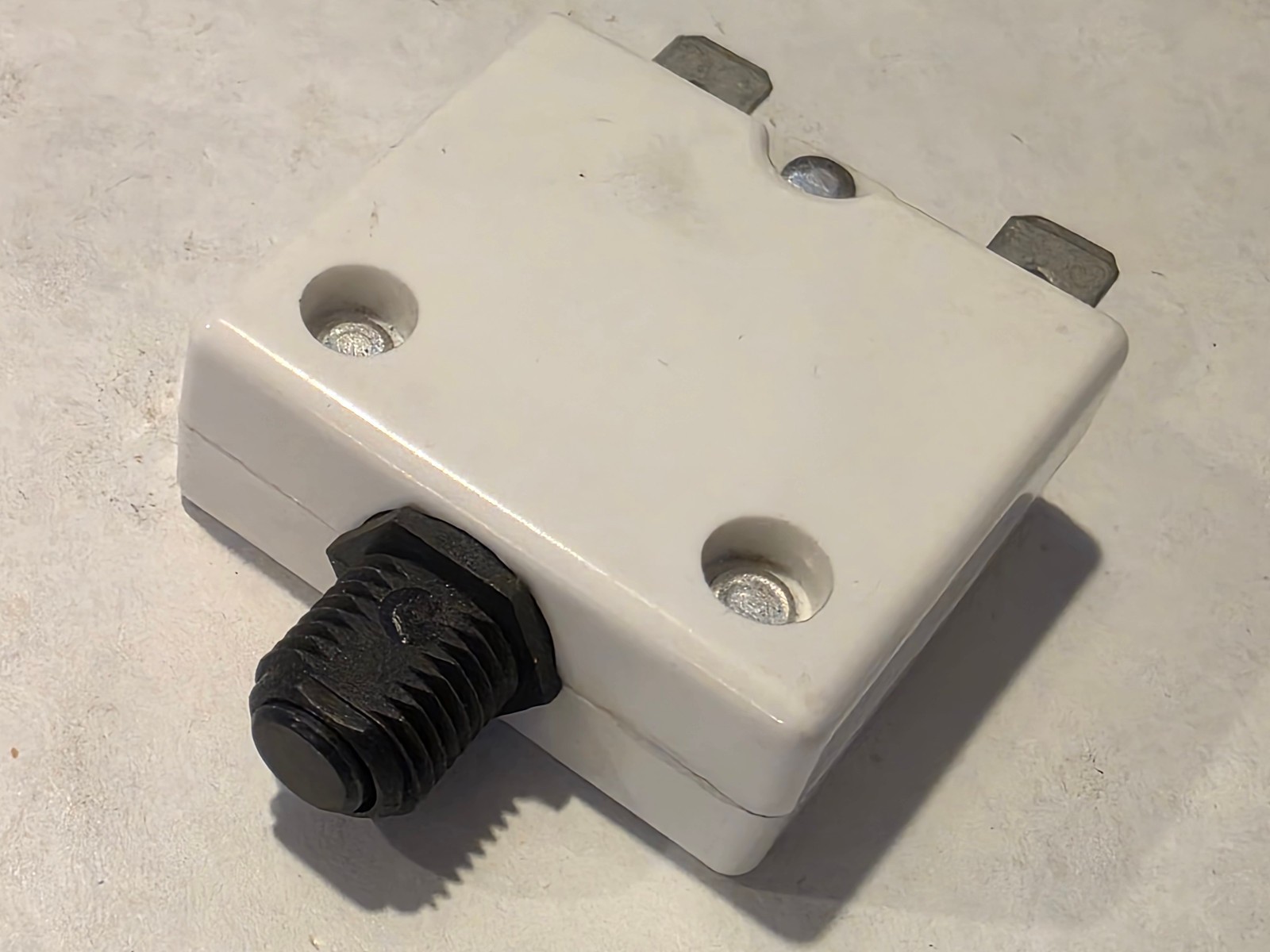 (2 pcs) Mech. Products Inc. 1680-217-050 Breaker, 5A, Bass 106-1094-005 (NOS)