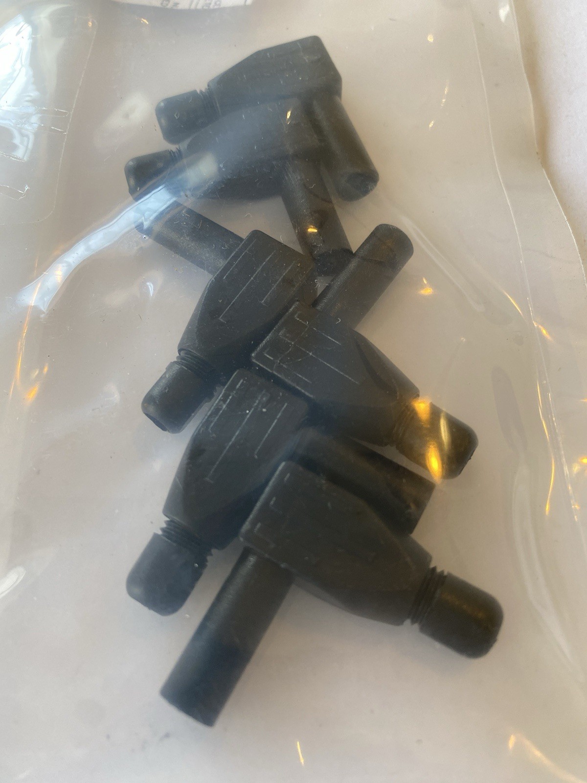 Lot Of 6 Pomona Electronics 6729-0 4Mm Right Angle Banana Plug, Cat Iii 1000V,
