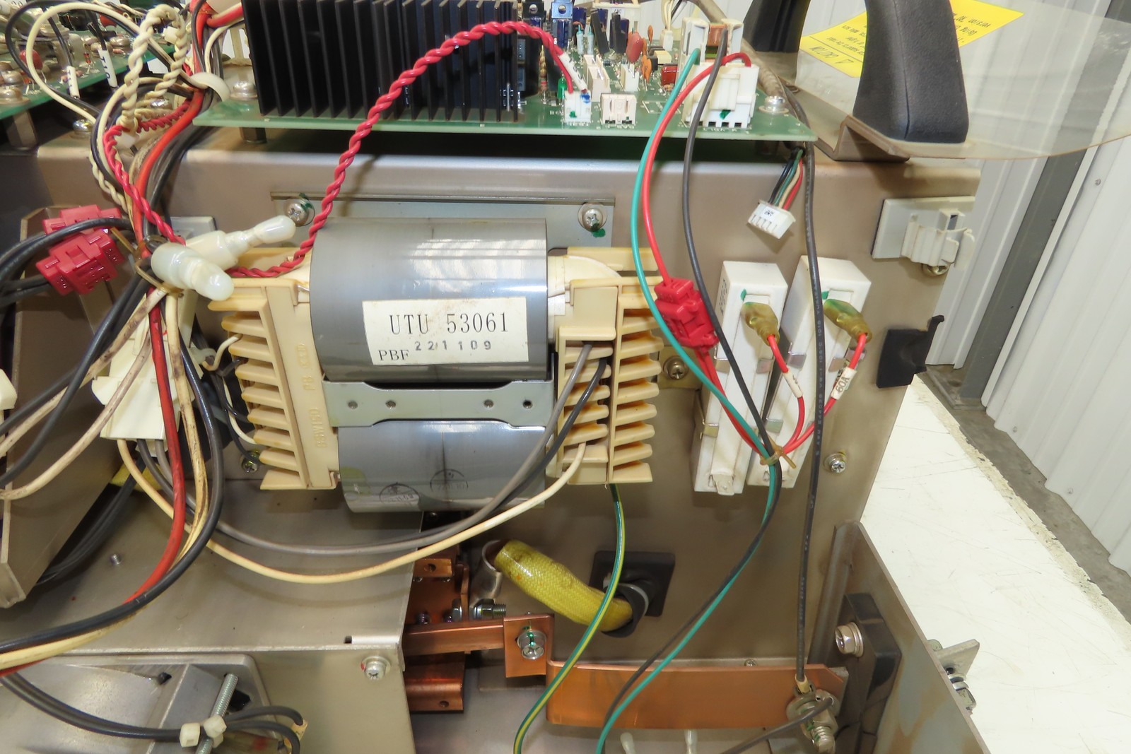 Panasonic YA-1QD351T00 Inverter Transformer Unit 16kW 200vAC In 34vDC 350A Out