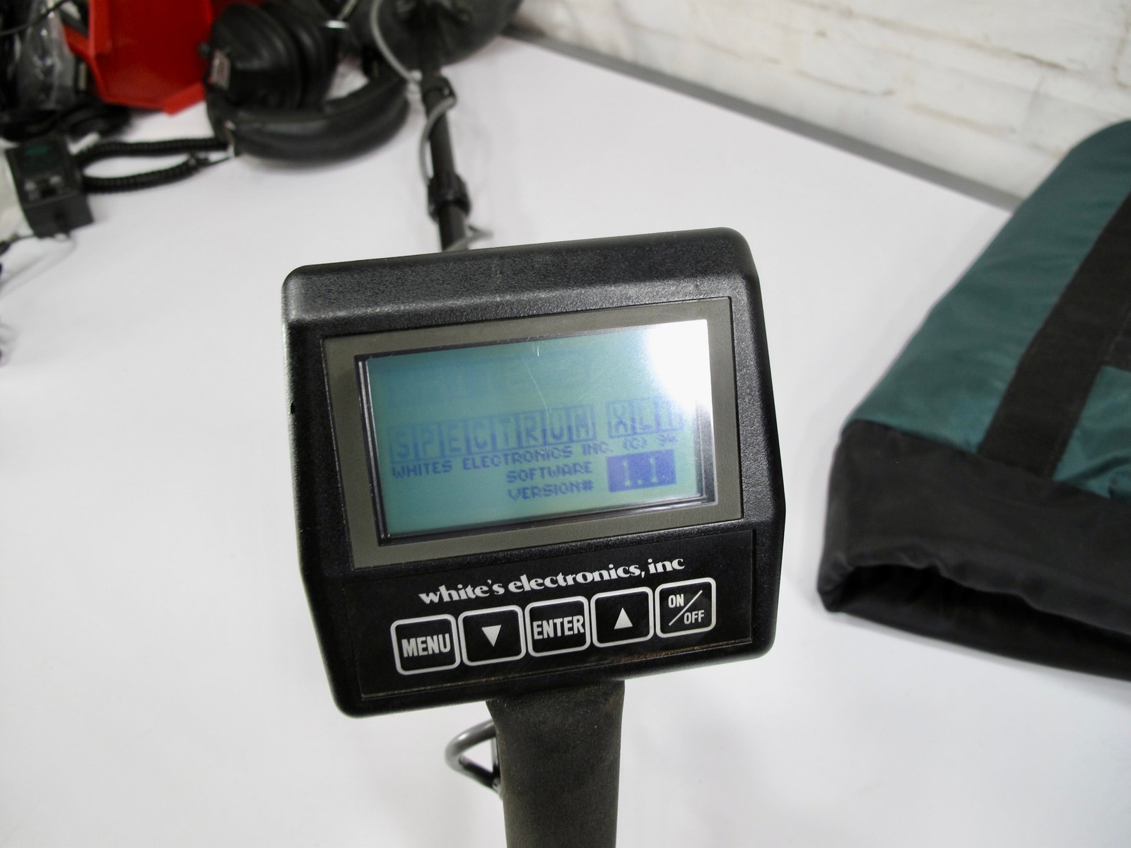 White’s Electronics XLT Spectrum E-Series Ground Search Metal Detector