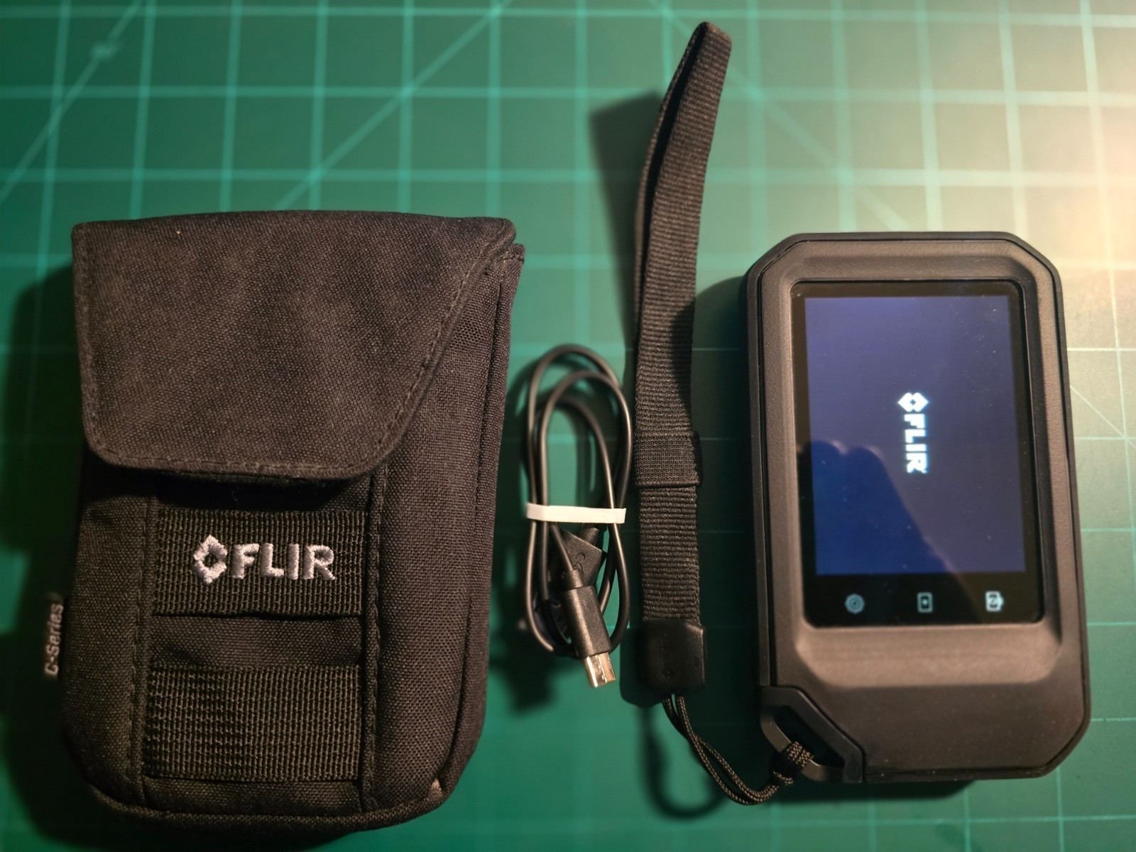FLIR C5 Compact Thermal Imaging Camera – (C8940)