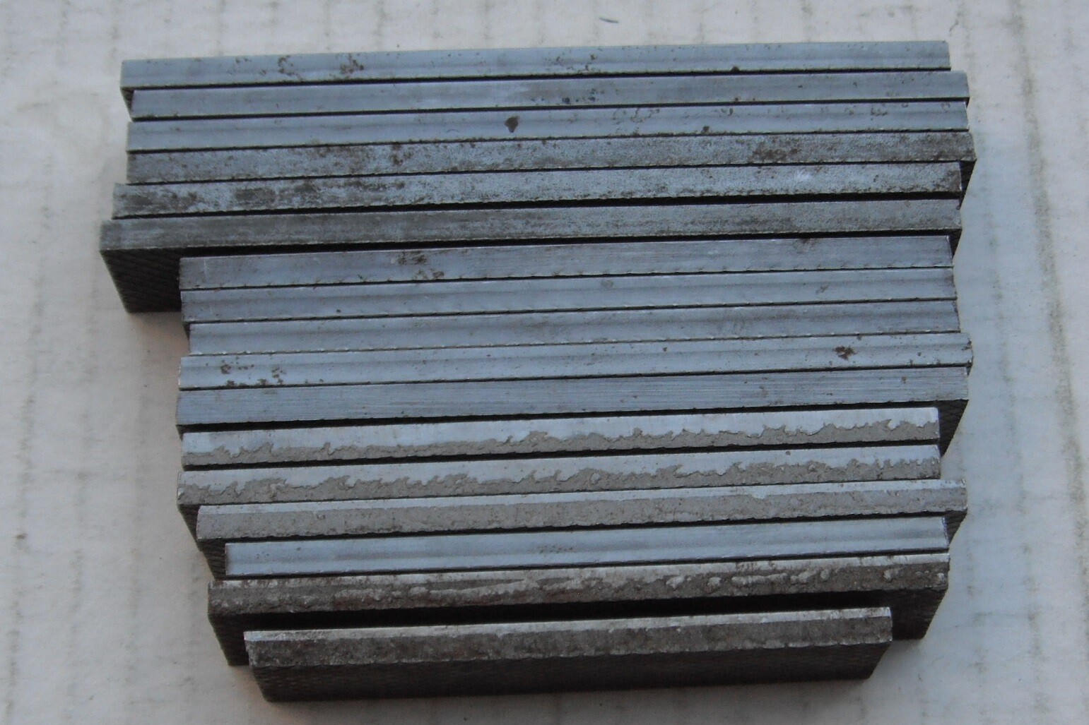 Steel–older flat stock..26 small pieces..3/16″ to 3/8″ thickness..4-5 lbs…er