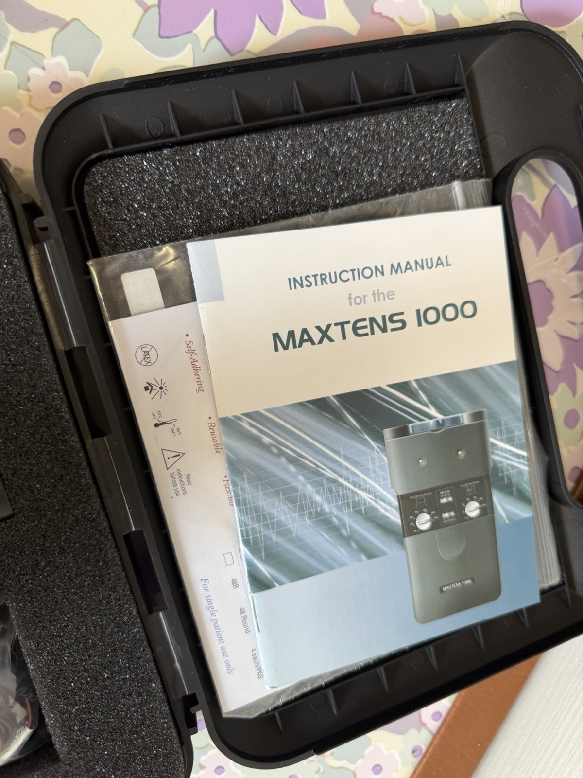 MAXTENS 1000 TENS Unit Handheld with Electrodes, Accessories, Instruction Manual