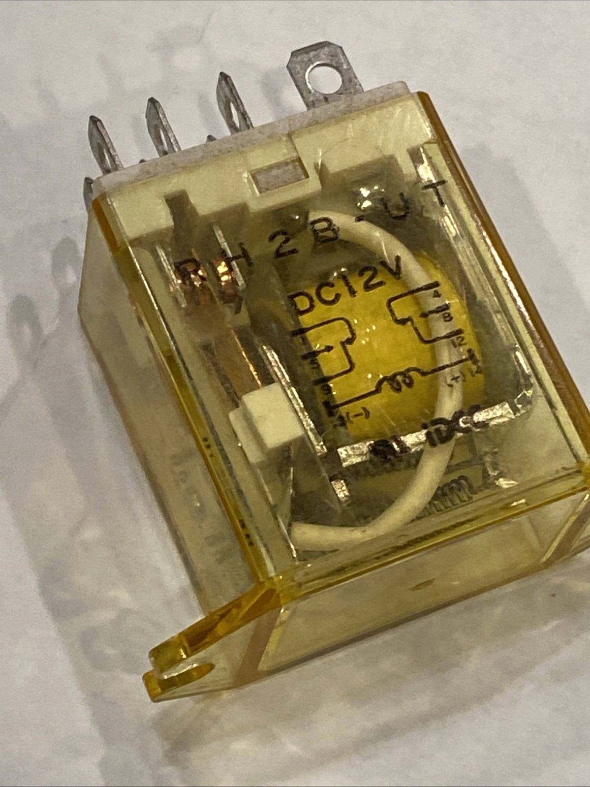 Idec RH2B-UT AC24V Relay New Ships on Same Day of the Purchase