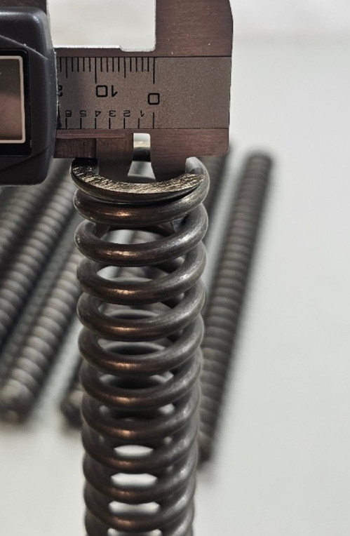 Heavy Duty Compression Spring, 10″ L, 1″ Diameter, 0.7″ ID, .2″Wire Dia, 22 Loop