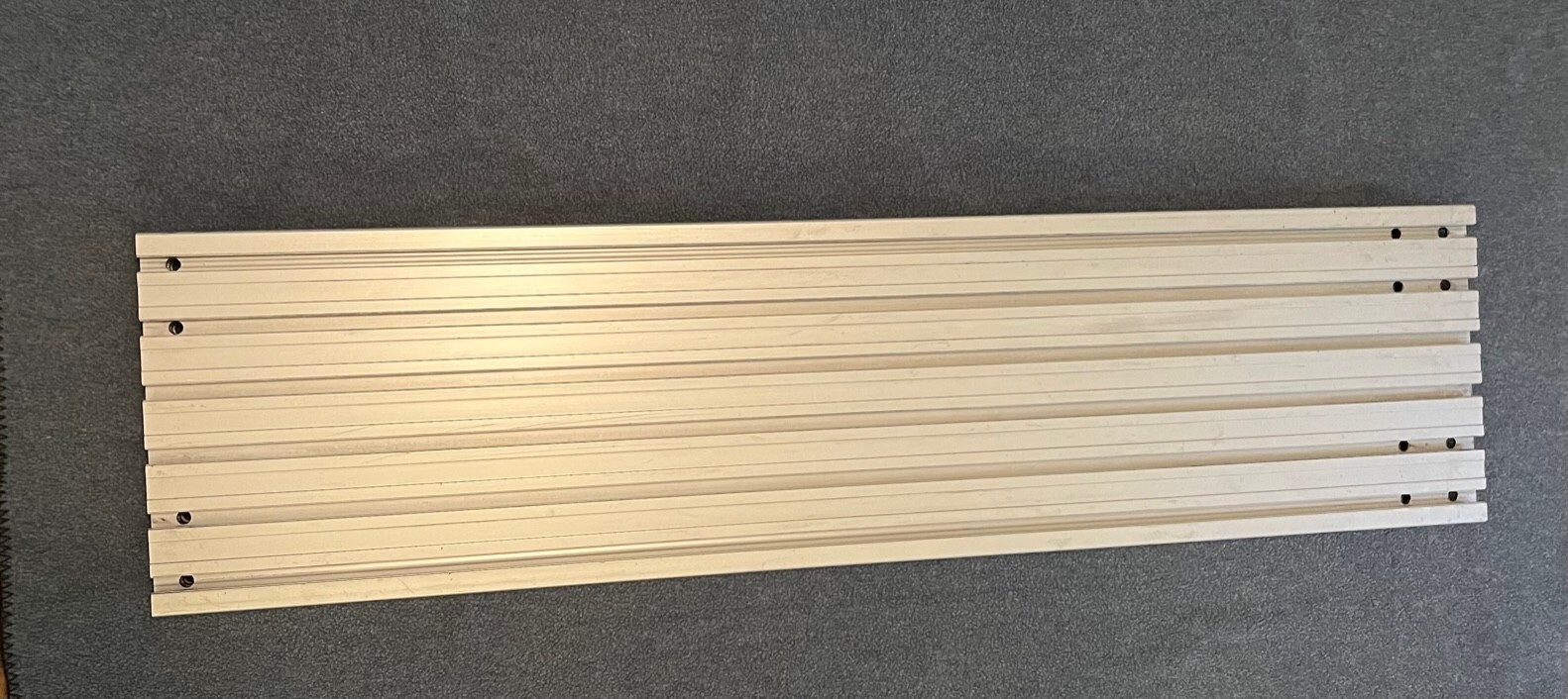 45 x 270 mm Bosch-RexRoth Aluminum Extrusion 42″ Lengths Profile 3842 992 927