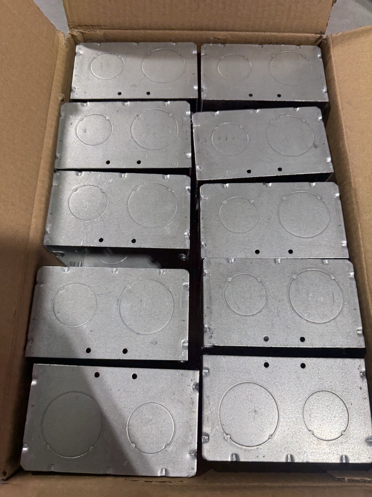 10qty Southwire Garvin 5SQ100125 5″ Square Welded Box 2-7/8 Deep 1 & 1-1/4″ KO’s