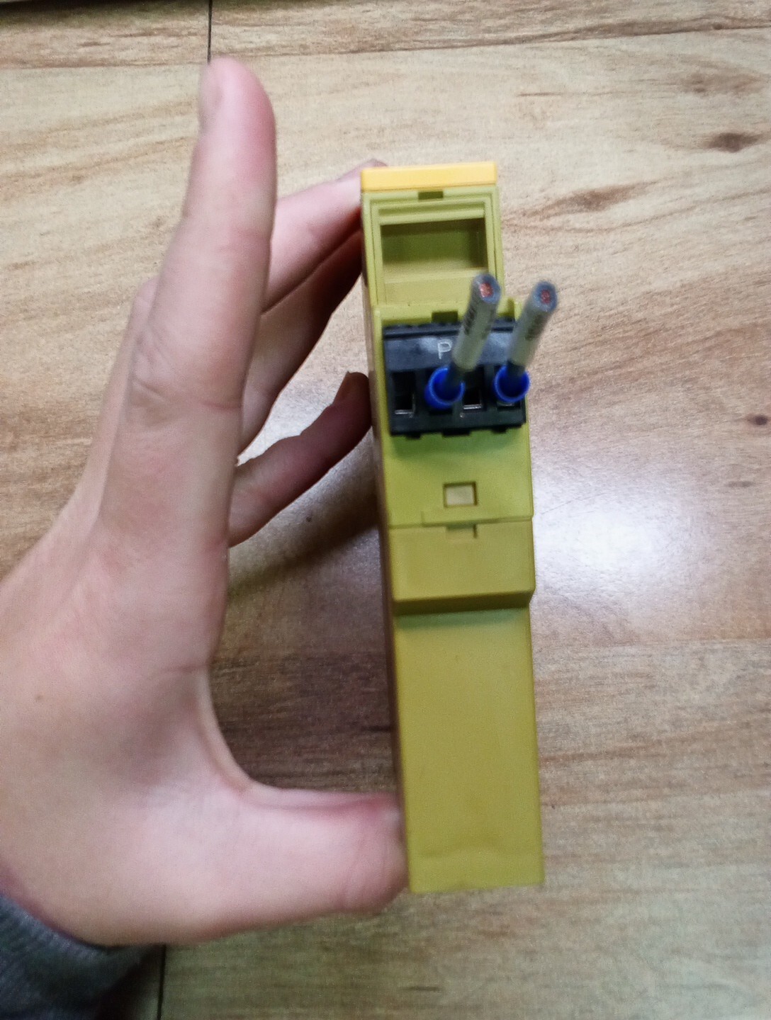 Pilz PZE X4VP 3s Safety Relay 777583