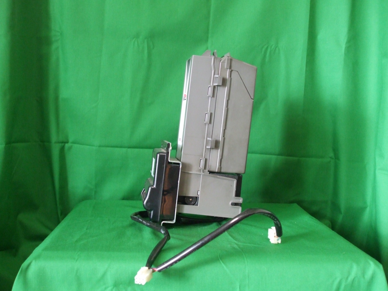 Coinco/Billpro bill acceptor BP4SX3 34V