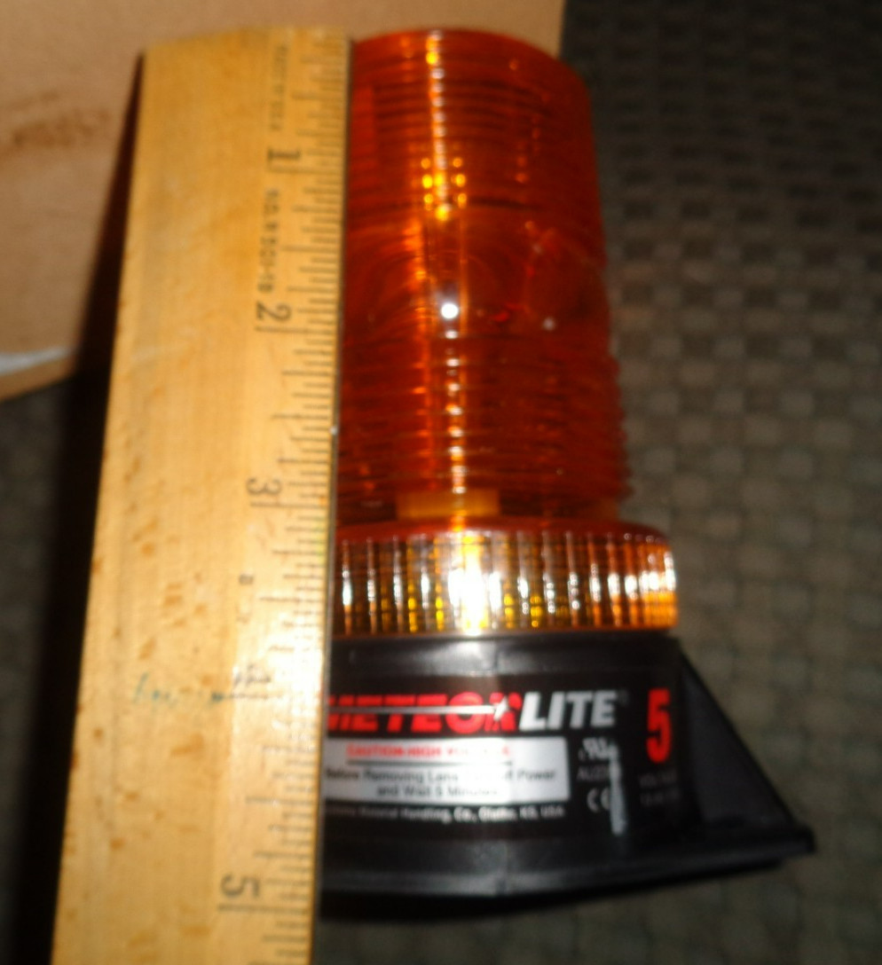 METEORLITE 5 VOLT 12-80 VDC FLASHING STROBE LIGHT AMBER LENS – NEW