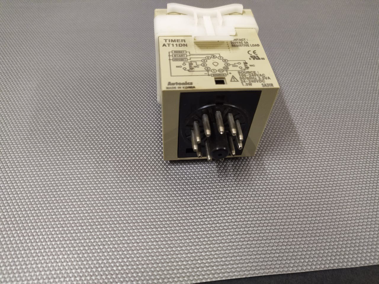 AUTONICS AT11DN Multi Function Analog Timer 100-240V AC 24-240VDC FAST SHIPPING