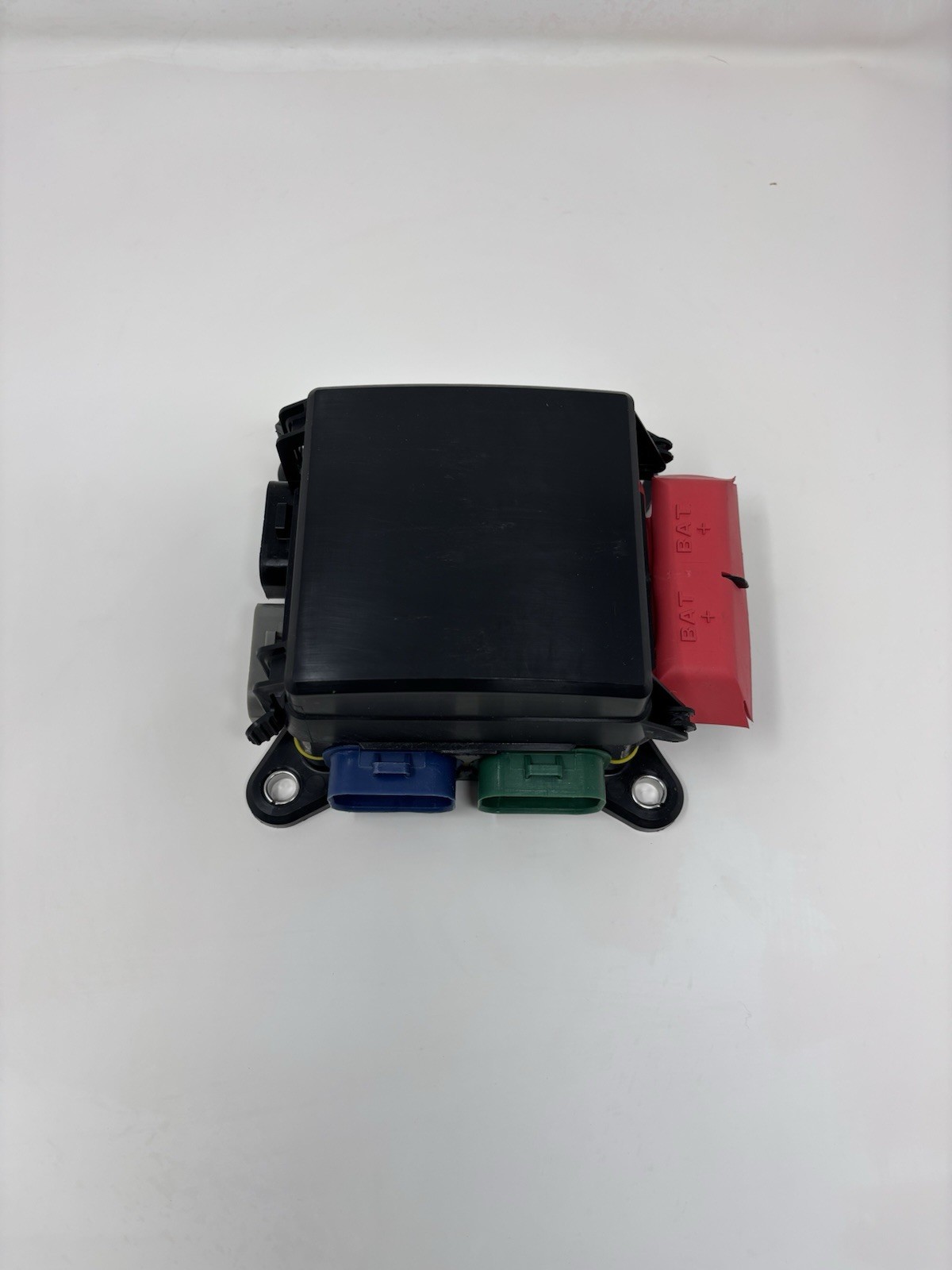 Eaton Bussmann Series 31S-001-0 ssVEC Power Distribution Module, 200A