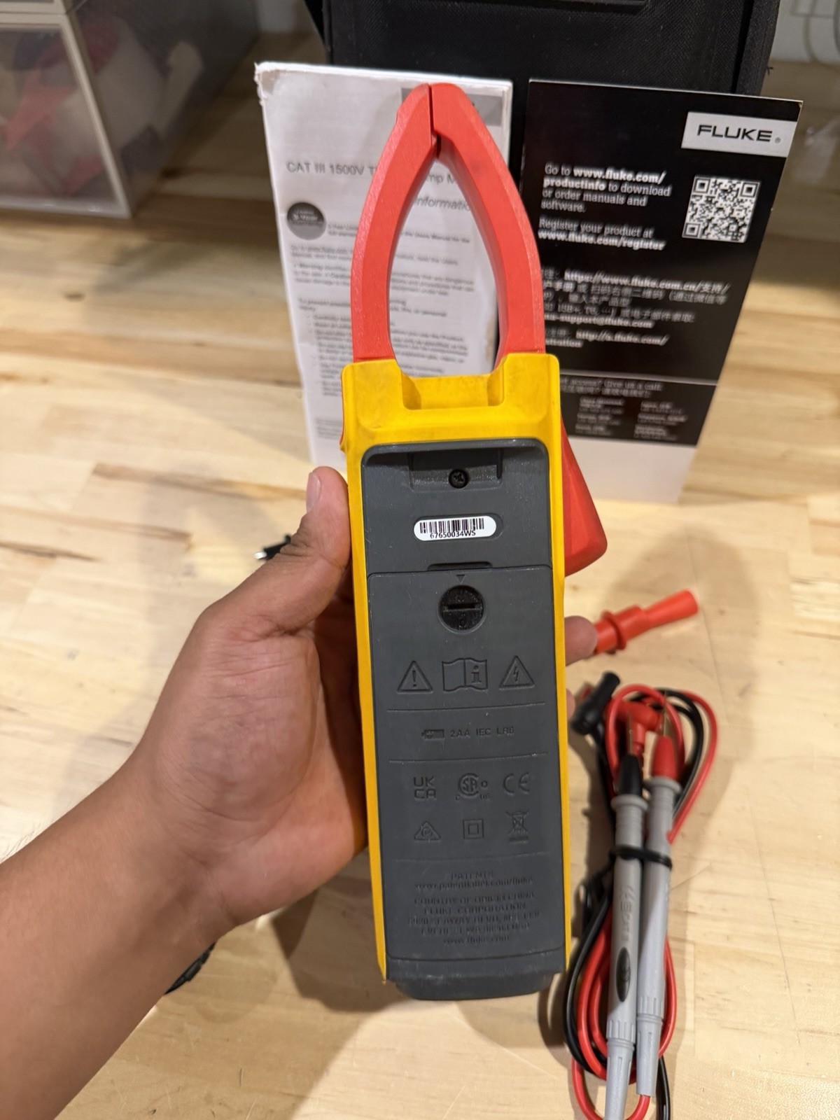 FLUKE 393 FC CAT III 1500V TRMS CLAMP METER W/LEADS (TESTED)