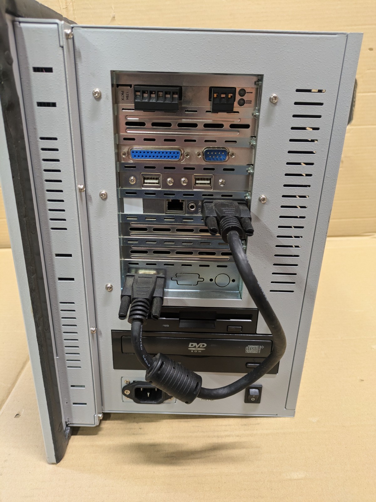 ALLEN BRADLEY VersaView 1500w 6180W-15BPXPH Works Please Read!! Windows XP
