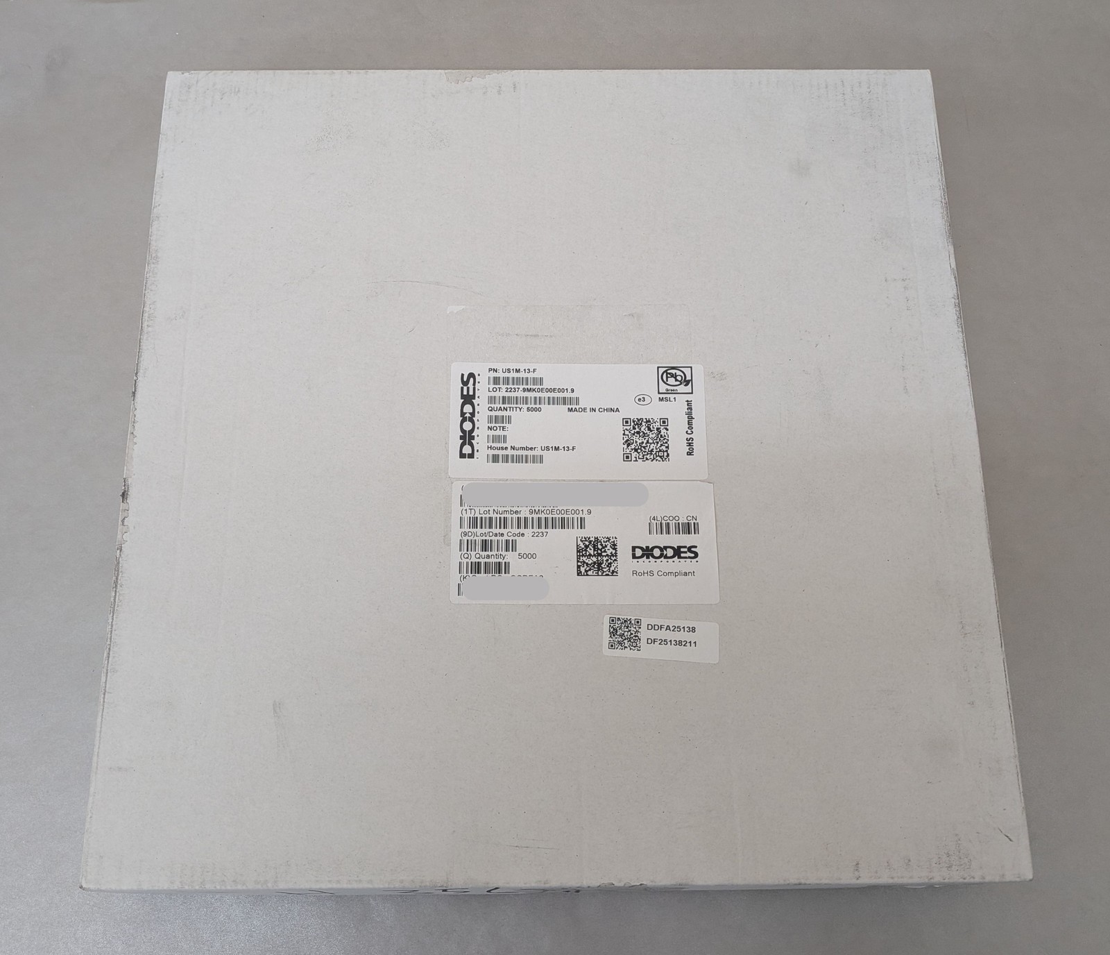 (Reel of 5000) Diodes US1M-13-F 1000V 1A Fast Recovery Rectifiers
