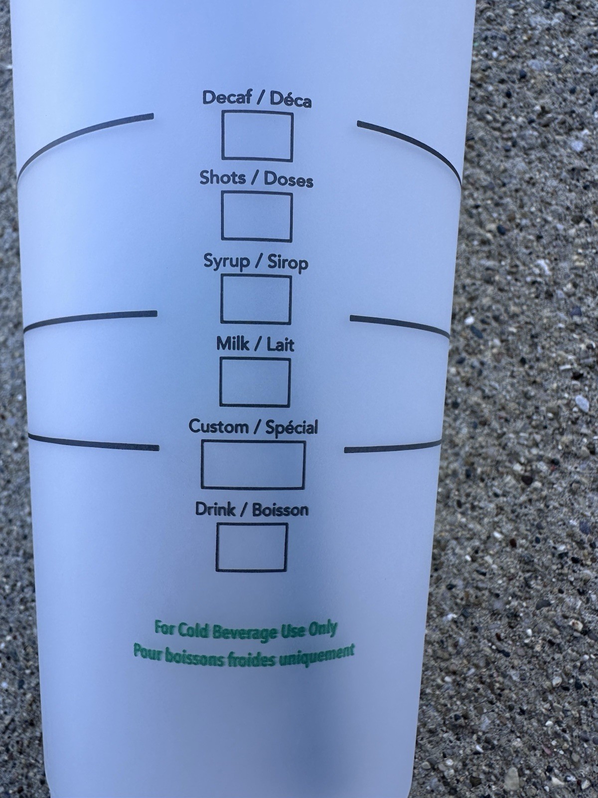 Starbucks 24 fl oz / 709 mL PET Plastic Cold Cup w/ Lid & Straw WA-98134