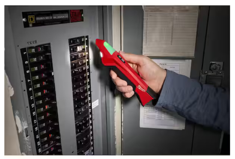 Milwaukee 2222-20 Circuit Breaker Finder with LED | Pack of 1