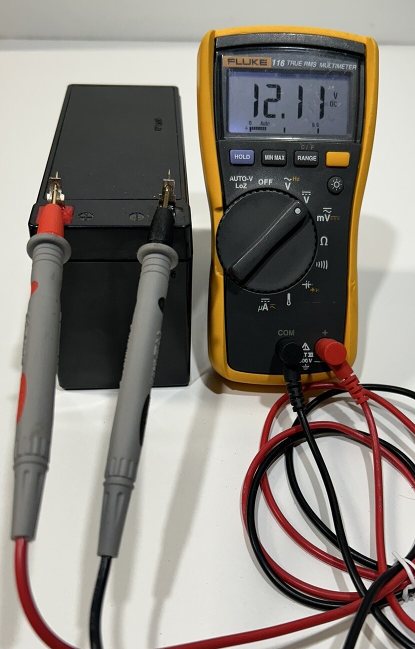 Fluke 116 HVAC AC/DC600V True RMS Digital Multimeter,Temp ,Capacitance ,Ohm,Freq