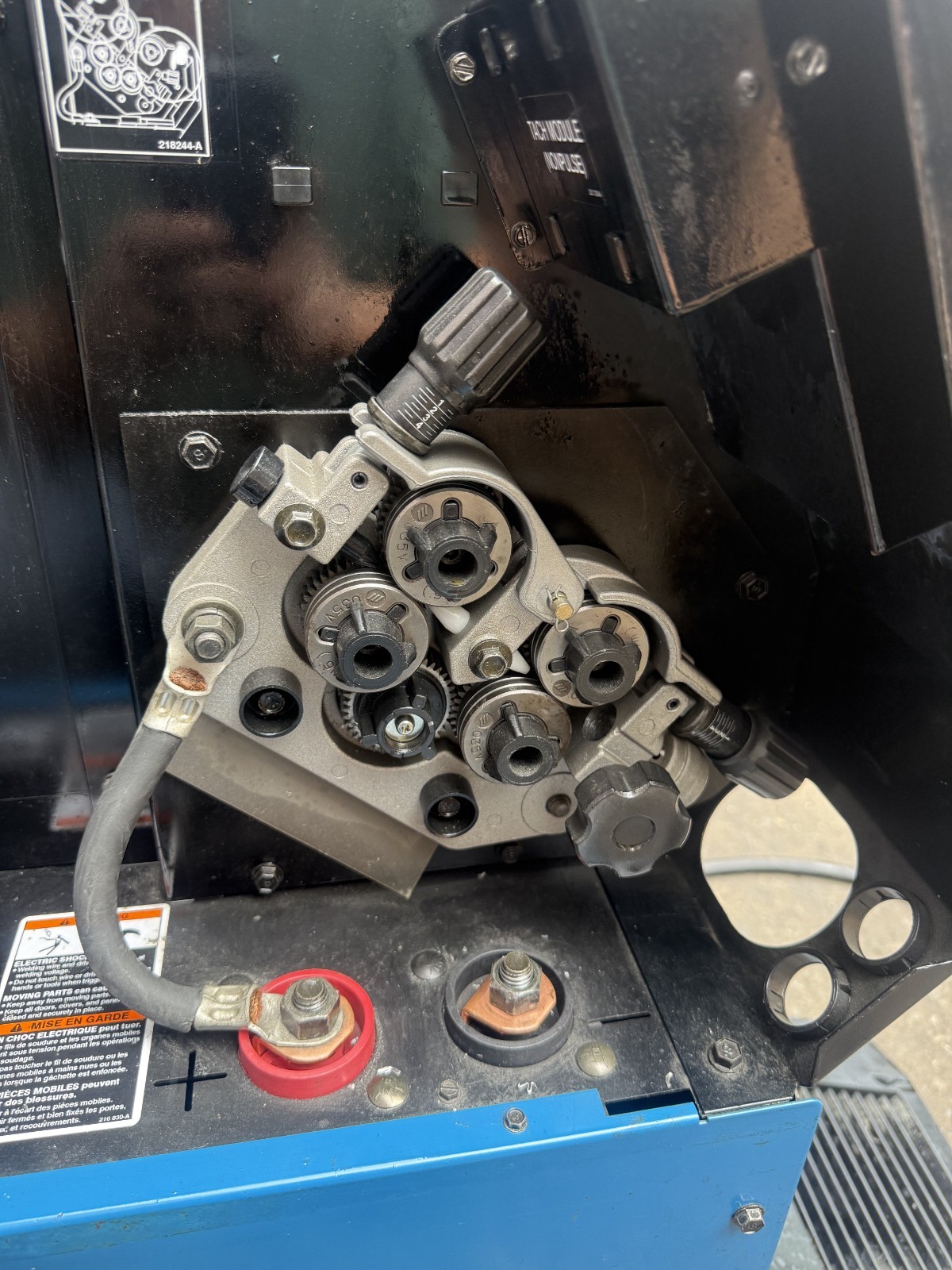 Miller Millermatic 350 MIG Welder Semi-Automatic Feed. Single or 3 Phase. Nice.