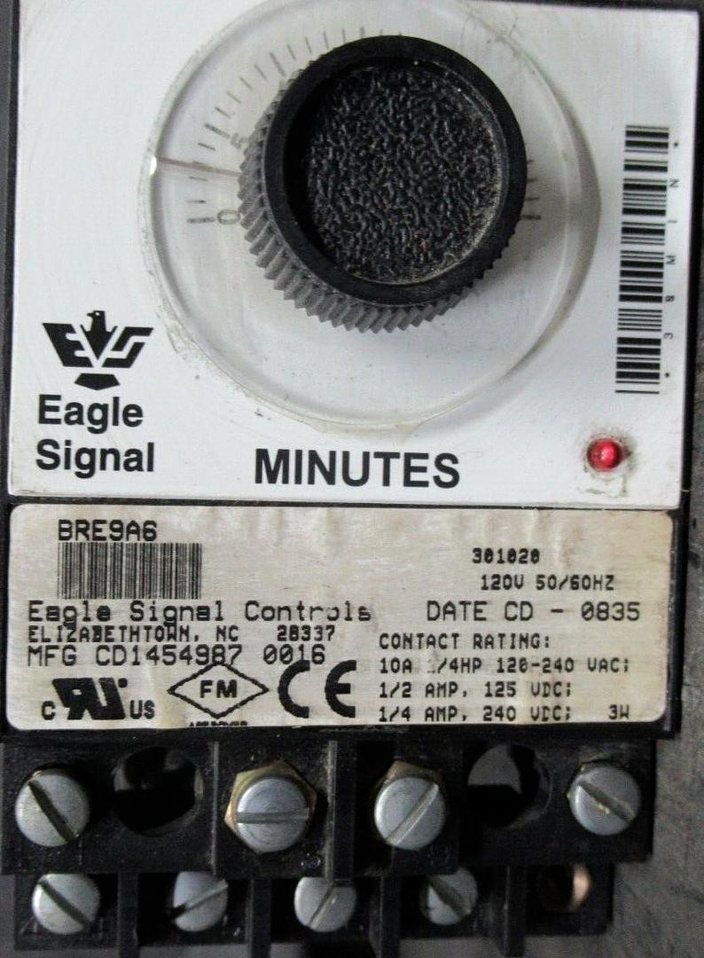 EAGLE SIGNAL TIME DELAY RELAY BRE9A6 0-30 MINUTES 120 VAC 10 AMP 1/4 HP