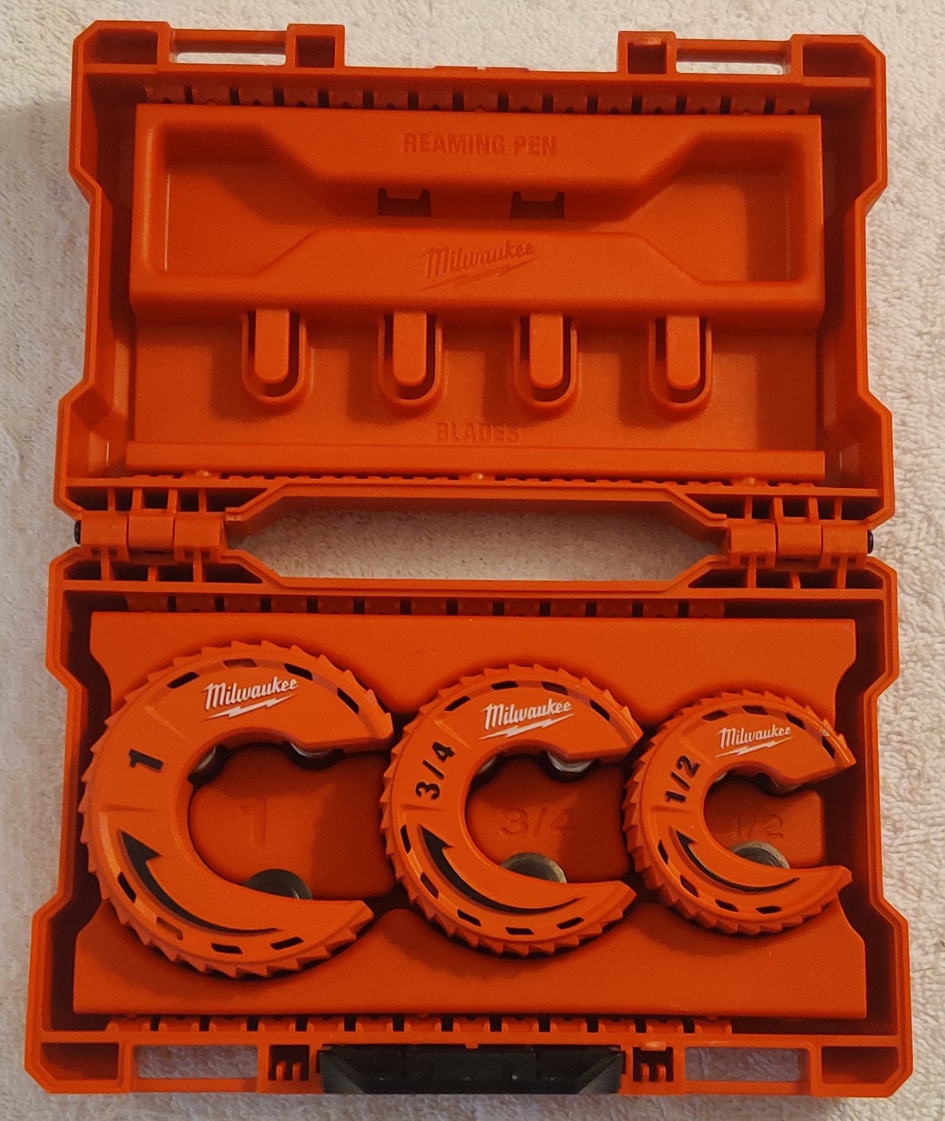 Milwaukee Close Quarters Copper Pipe Cutters 1/2″ 3/4″ 1″ [48-22-4263]