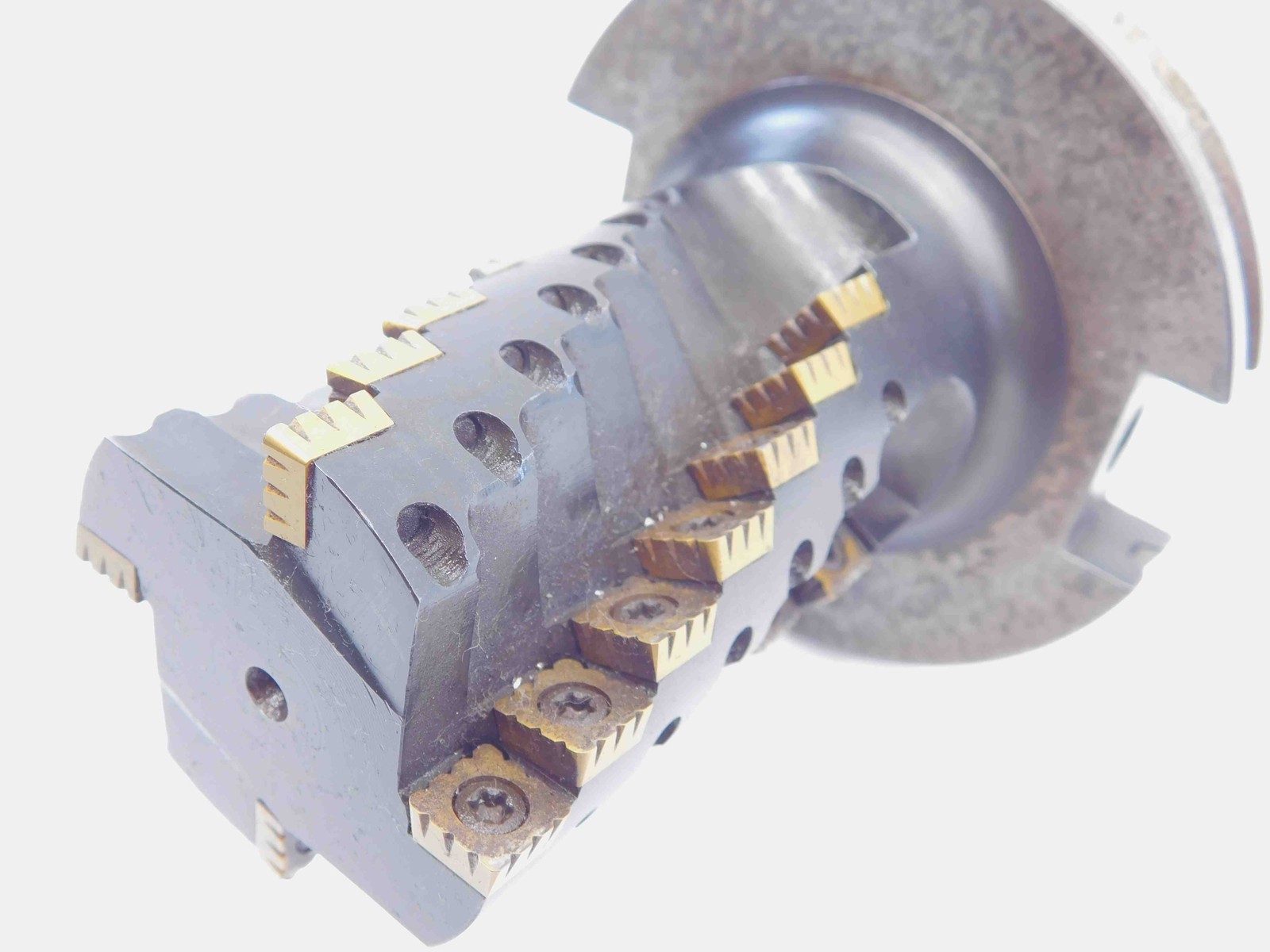 VALENITE 2″ DIA. HELICAL INDEXABLE END MILL SS3-200-3R28-50CT CAT50 SHANK 4 FL