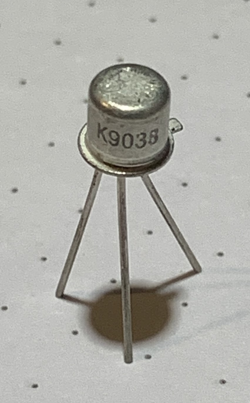 2N2222A Genuine Motorola TO-18 NPN Amplifier and Switching Transistor, 5 Each