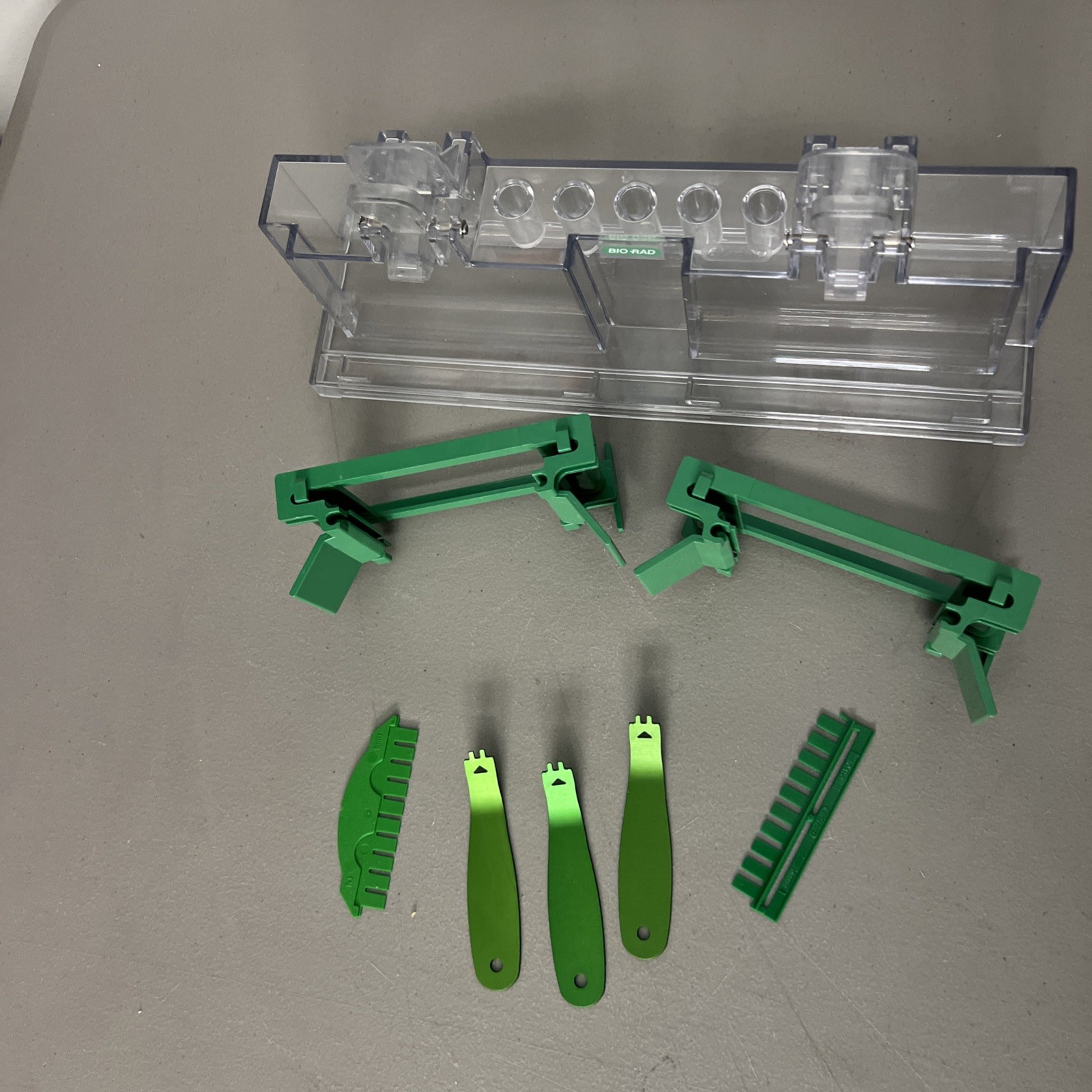 Bio-Rad Mini-PROTEAN® Tetra Cell Casting Stand with EXTRAS