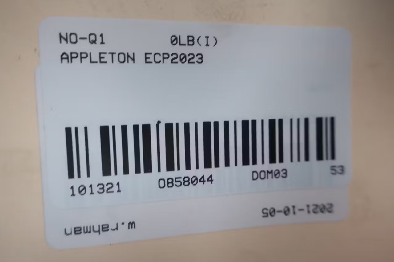 Appleton ECP2023 Plug 3p 2w 20a Amp 125v-ac