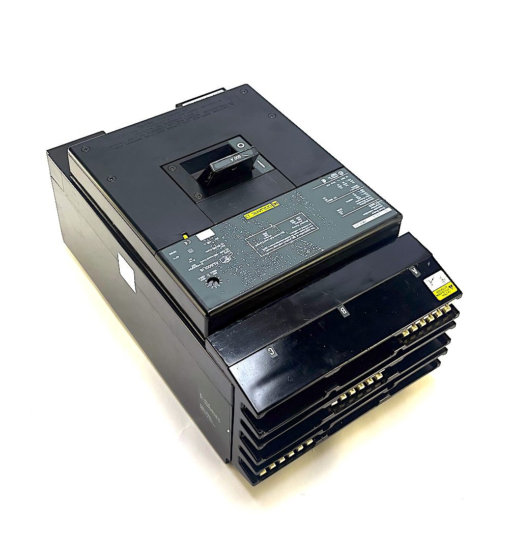 Square D LC36600 3 Pole 600 Amp 600 Vac I-Line Circuit Breaker